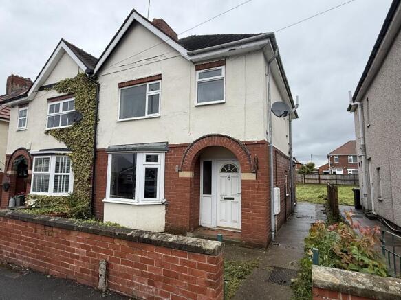 3 bed property, in 76 Anston Avenue, £25,000