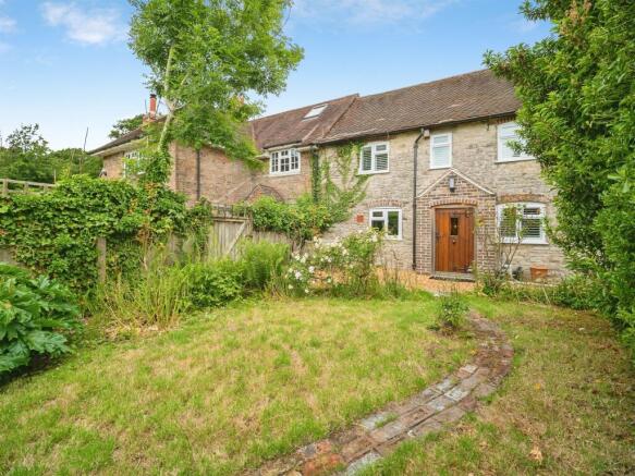 3 bed property, in Vyse Barn Cottages, £550,000