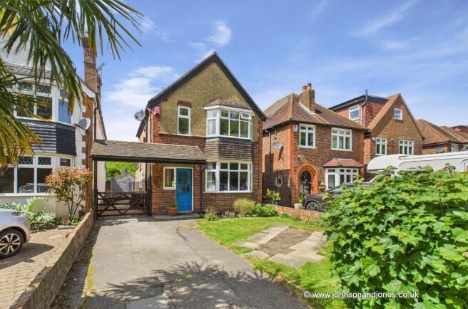 3 bed property, in School Lane, £549,950