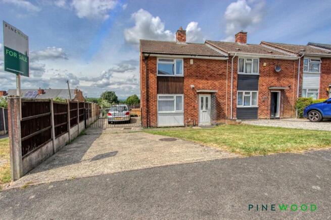 2 bed property, in New Street, £160,000