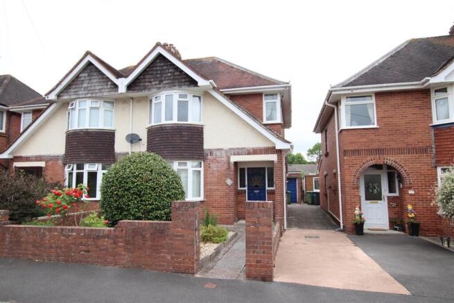 3 bed property, in Kennerley Avenue, £350,000