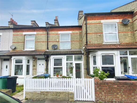 3 bed property, in St. Marys Road, £390,000