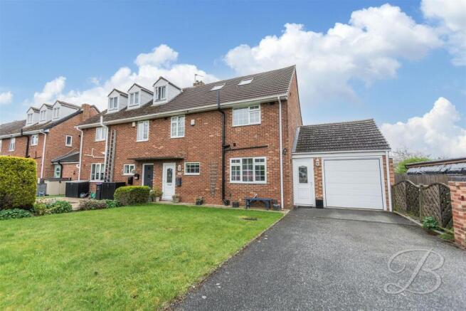 3 bed property, in Coneygrey Spinney, £270,000