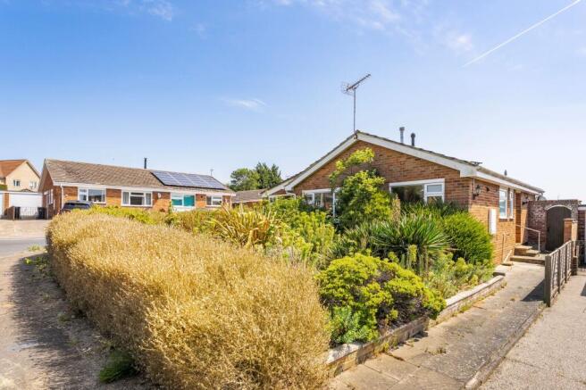 3 bed property, in Ladyfield, £275,000