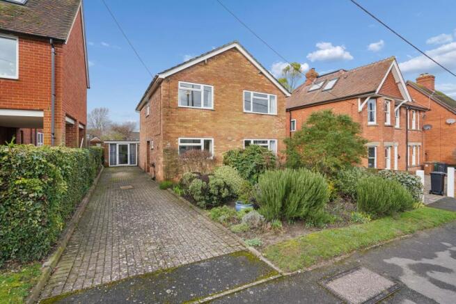 4 bed property, in Larkhill, £549,995