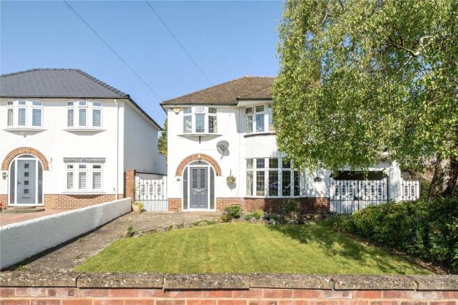 5 bed property, in Church Road, £900,000