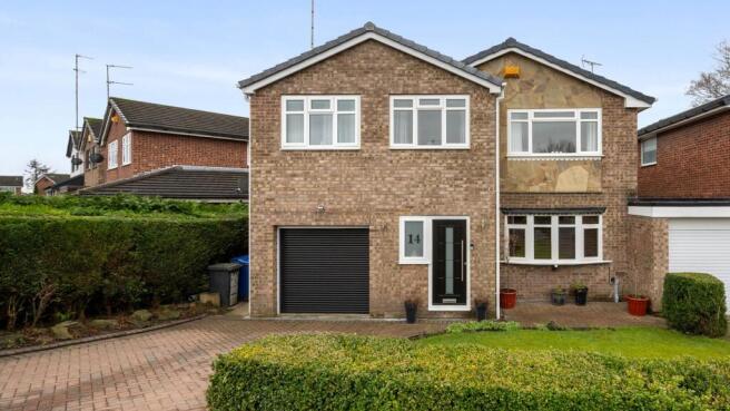5 bed property, in March Drive, £445,000