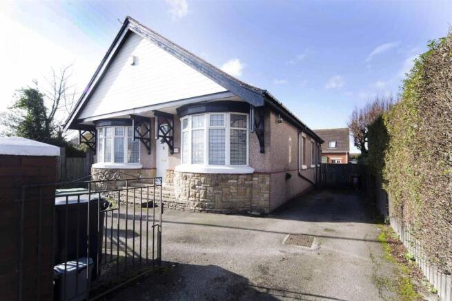 3 bed property, in Stockton Road, £230,000
