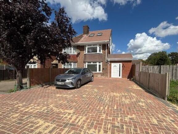 6 bed property, in Aylesbury HP19, £650,000