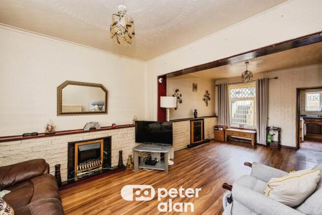 2 bed property, in Bennett Street, £110,000