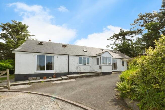 4 bed property, in Pelynt, £545,000