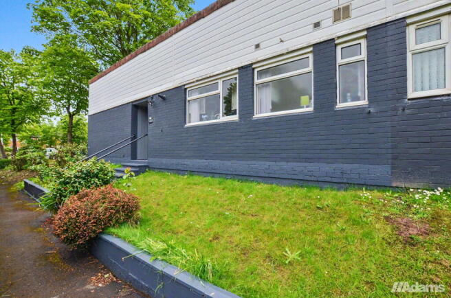 3 bed property, in Primrose Close, £155,000