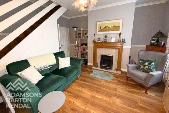 2 bed property, in Finance Street, £125,000
