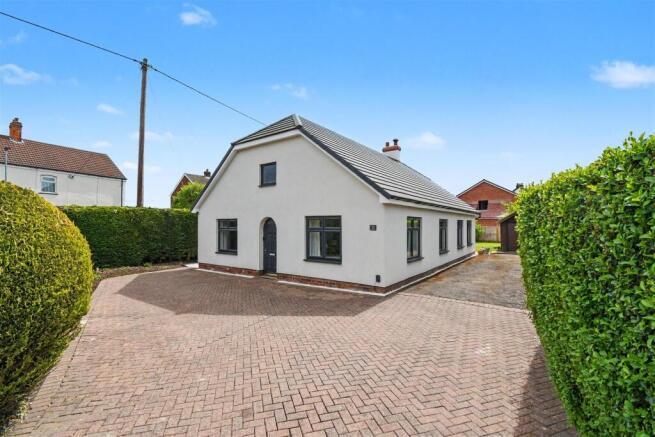 4 bed property, in Scawby Road, £350,000
