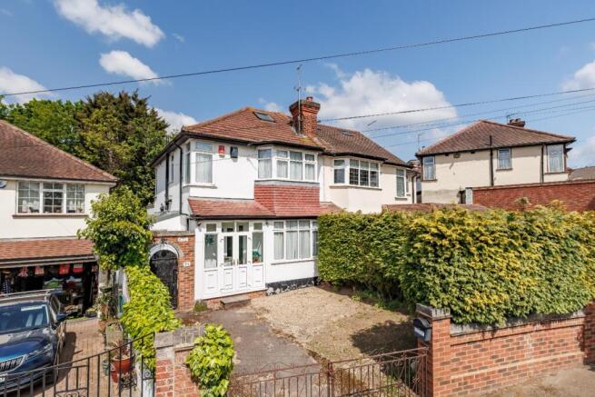 3 bed property, in Harold Road, £550,000