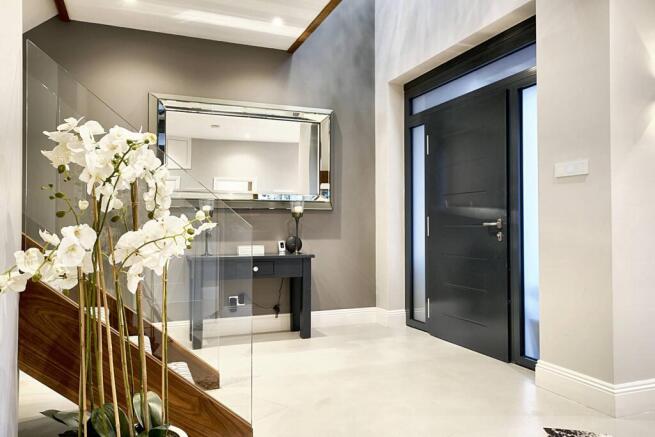 6 bed property, in Barry Rise, £2,875,000