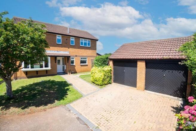 4 bed property, in Grange Road, £410,000