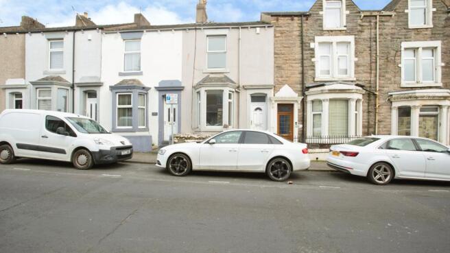 3 bed property, in John Street, £99,000