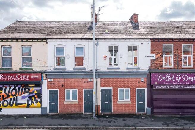 5 bed property, in Broadstone Road, £695,000