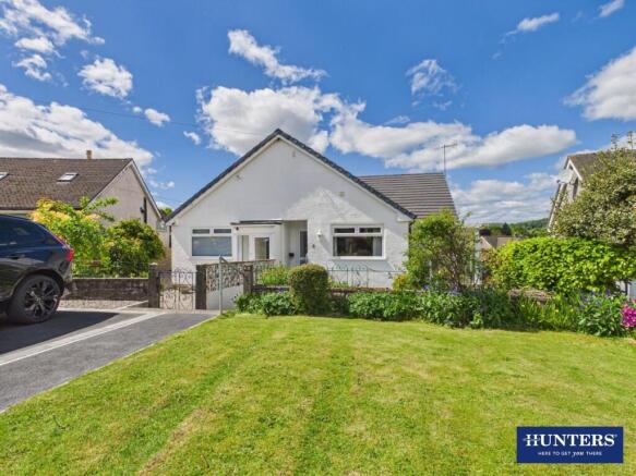 2 bed property, in Rowan Tree Crescent, £319,950