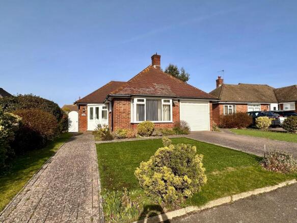 2 bed property, in Birkdale, £470,000