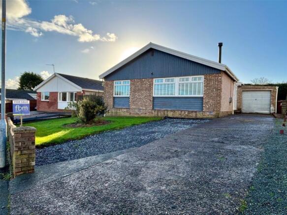 3 bed property, in Skomer Drive, £274,999