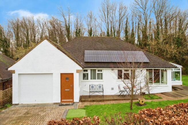 2 bed property, in Fayre Meadow, £450,000