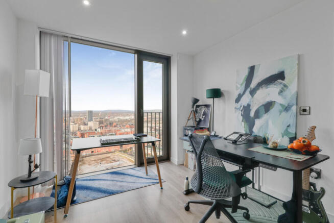 1 bed property, in Store Street, £235,000