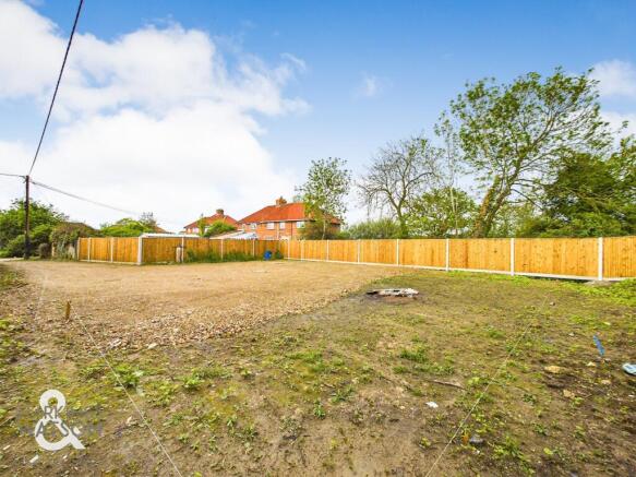 Studio, in Silfield Road, £50,000