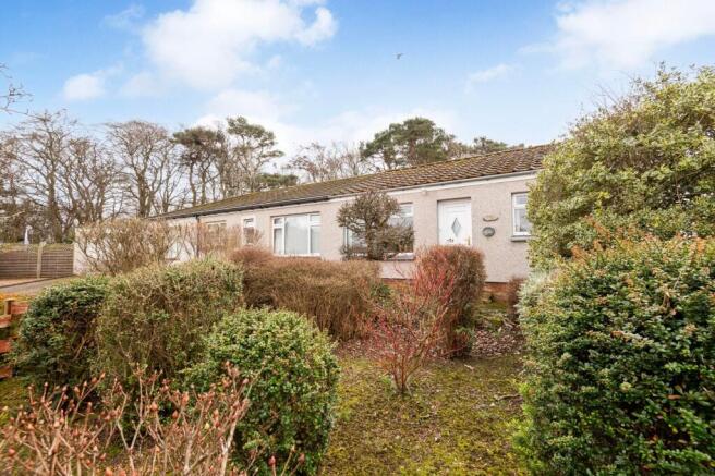 2 bed property, in Windsor Gardens, £249,000