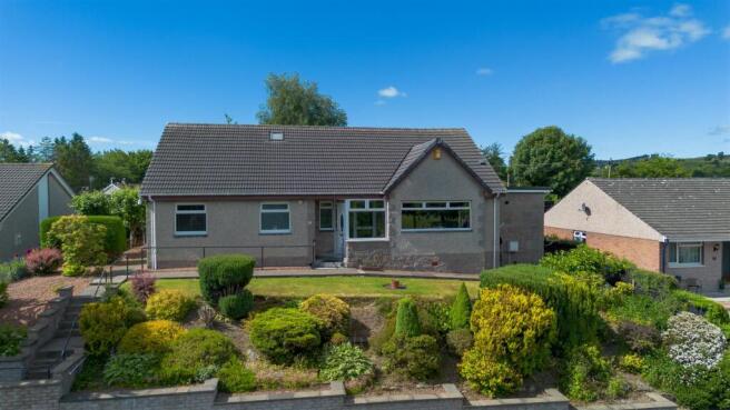 3 bed property, in Wilton Glebe, £260,000