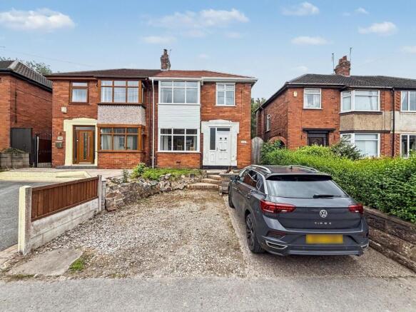 3 bed property, in Leek Road, £150,000