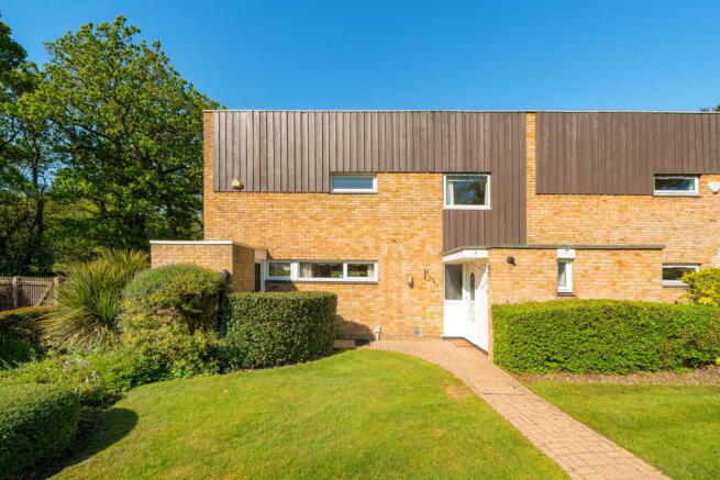 3 bed property, in Marsham Lane, £700,000
