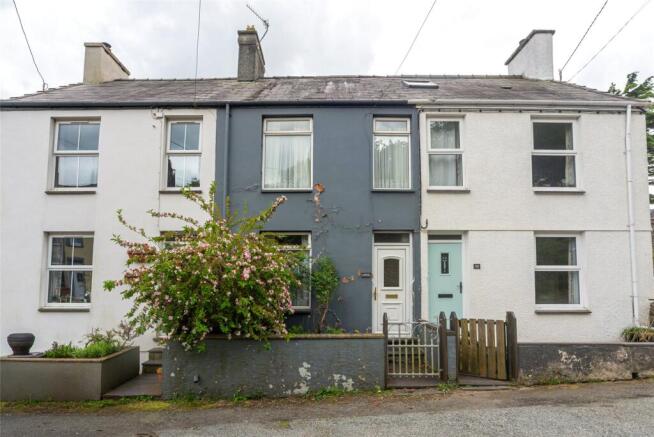 2 bed property, in Warden Street, £140,000