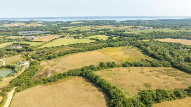 Land, in Staplers Road, £225,000