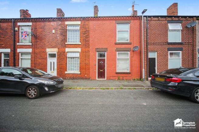 2 bed property, in Birch Street, £140,000