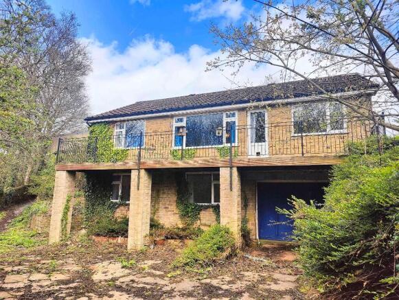 4 bed property, in Church Lane, £325,000