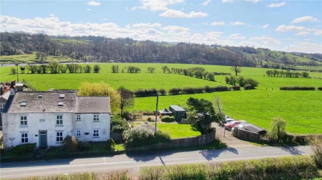 5 bed property, in Blackburn Road, £795,000