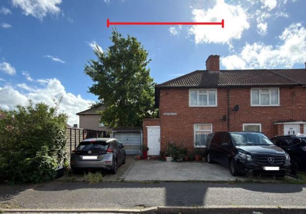 2 bed property, in 19 Tewkesbury Road, £265,000