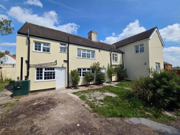7 bed property, in Great North Road, £500,000