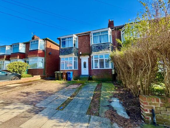 2 bed property, in Angerton Gardens, £100,000