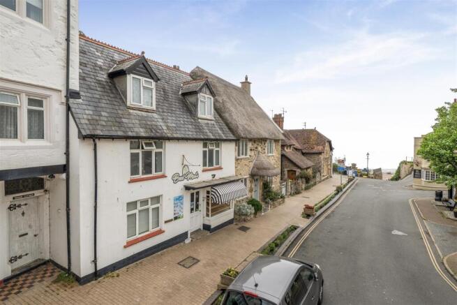 3 bed property, in Fore Street, £375,000