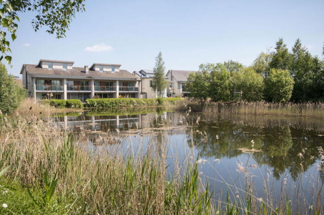 4 bed property, in Clearwater 82, £575,000