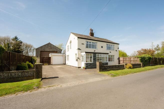 4 bed property, in Black Moss Lane, £595,000
