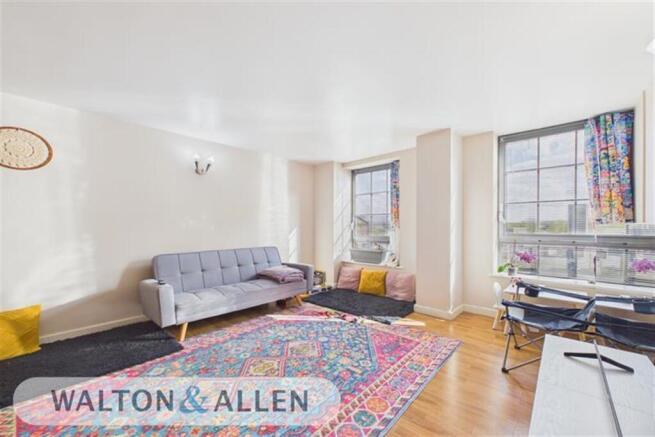 2 bed property, in Block 4 The Hicking Building, £125,000
