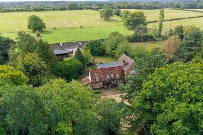 5 bed property, in Hollyoak Farm, £1,750,000