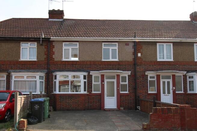 3 bed property, in Bamford Avenue, £550,000