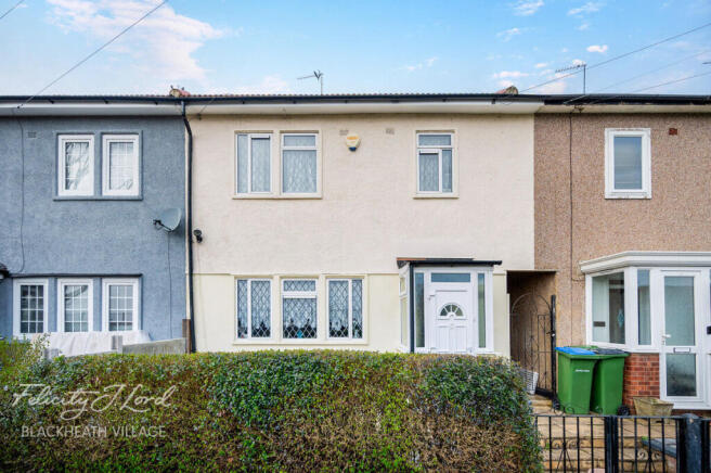 3 bed property, in Kellaway Road, £415,000