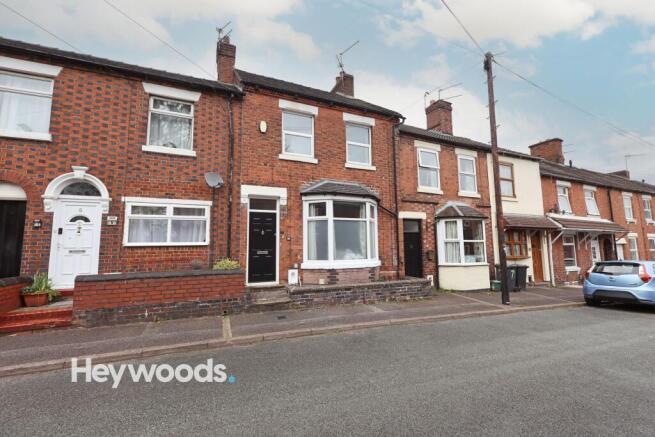 5 bed property, in Shaw Street, £220,000
