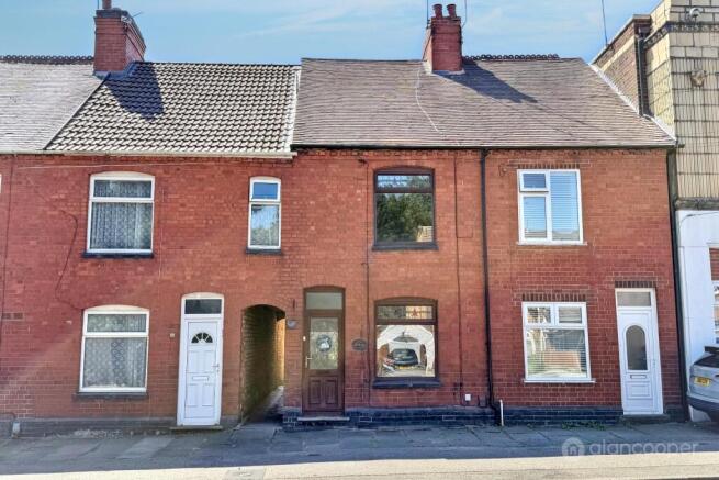 2 bed property, in Arbury Road, £126,000
